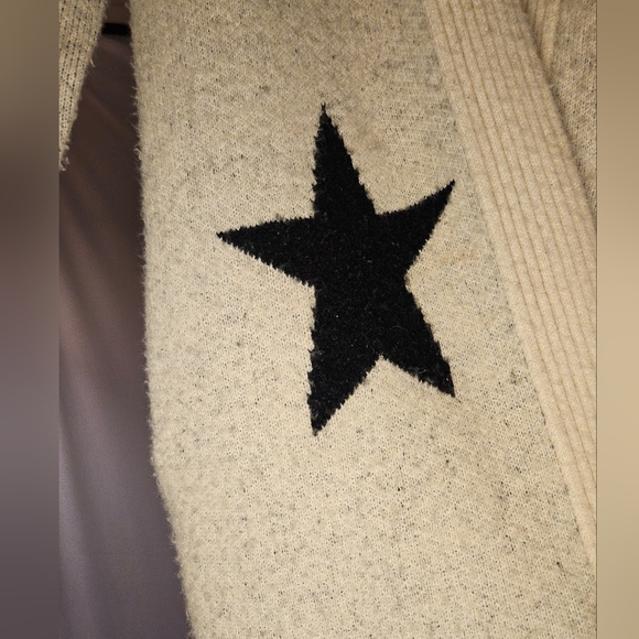 BLANK NYC Star Pattern Open Front Knit Cardigan - Cream & Charcoal - Picture 3 of 8